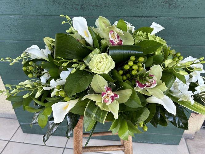 Tropical Elegance Centerpiece from Forever Flowers, flower delivery in St. Thomas, VI